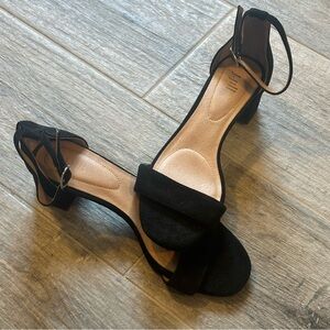 J. Jill Ariane Suede Open Toe Shoe Women's 7 M Classic Black
Ankle Strap Sandal